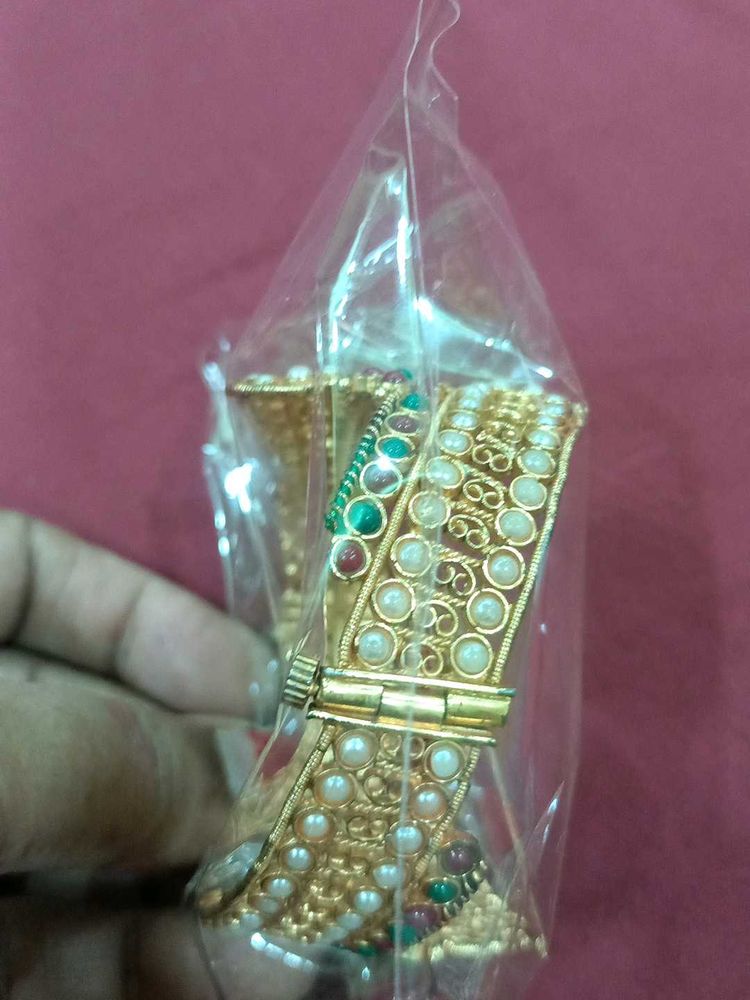 Beautiful Ethenic Bracelet Kada