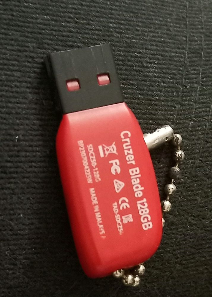 128GB Pendrive Cruze Blade New Condition