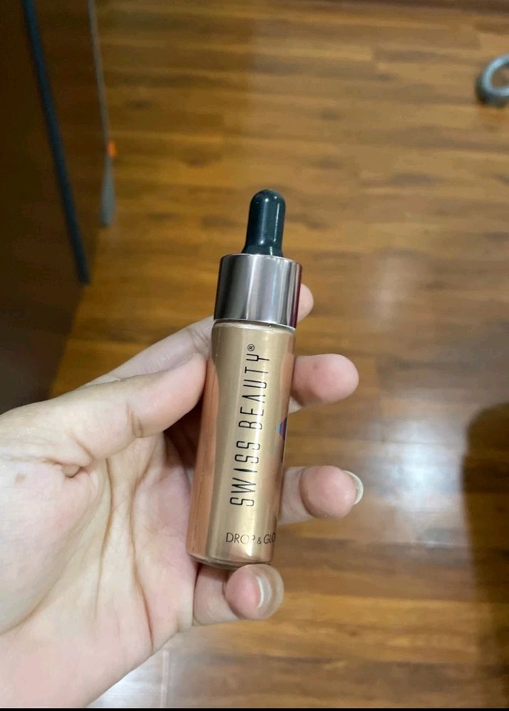 Swiss Beauty Liquid Illuminator Shade Copery 😍