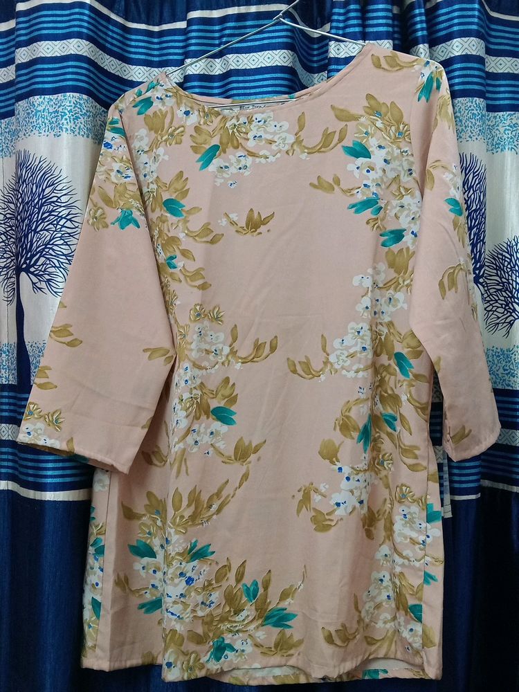 Floral Top / Medium size