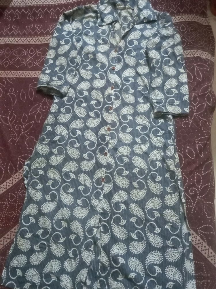 Katha Stitch Collared Kurti