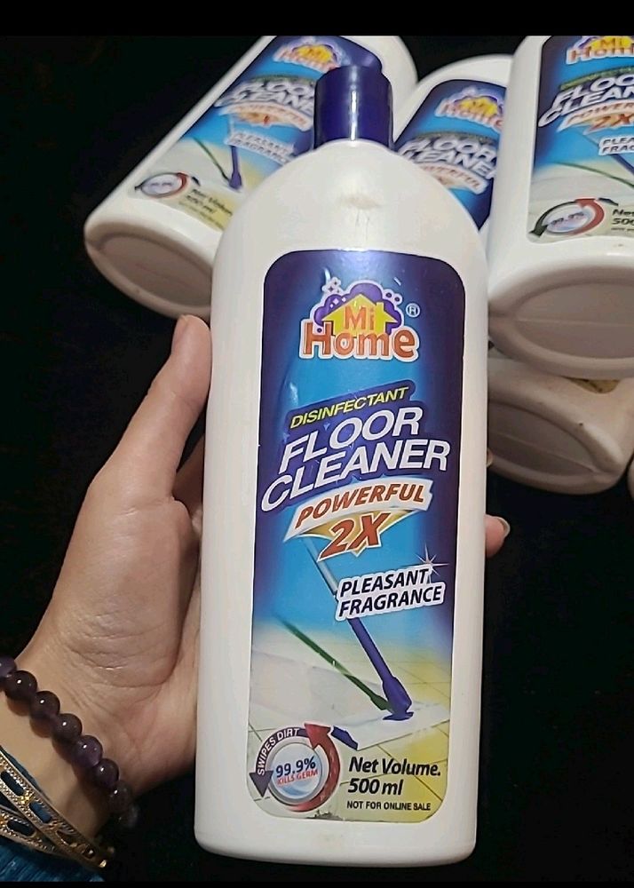 Fllor Cleaner