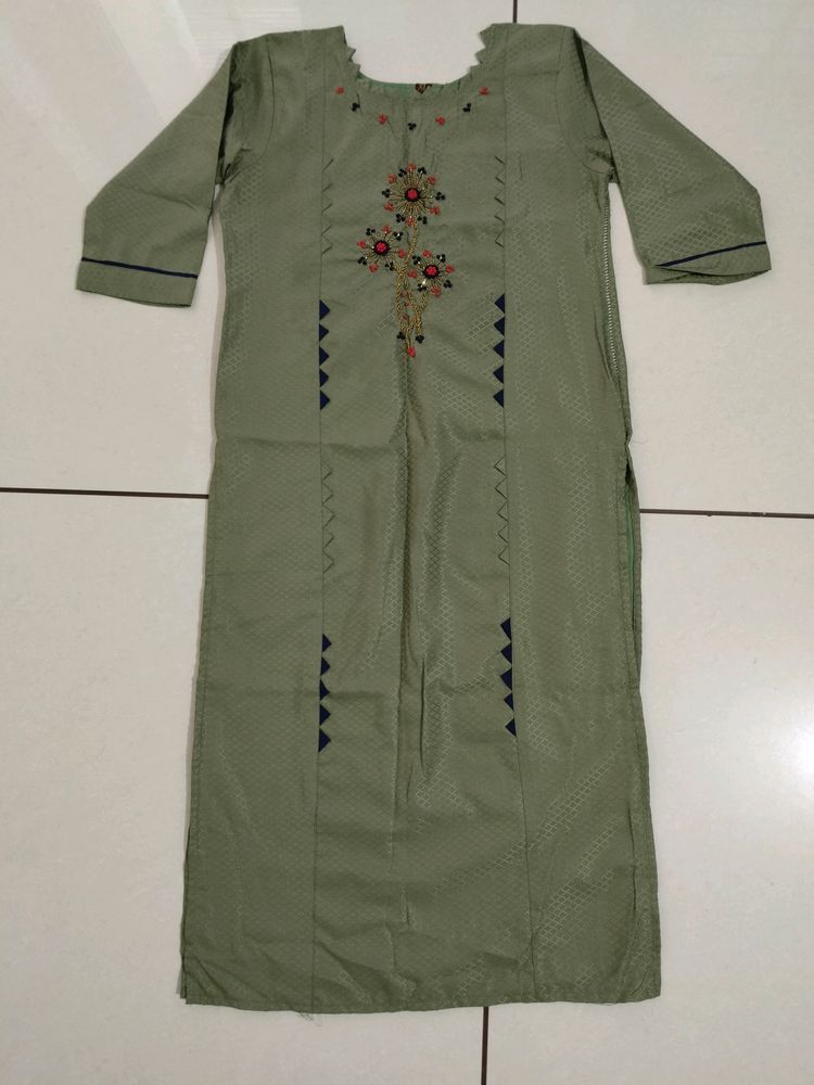 Mehandi Kurti