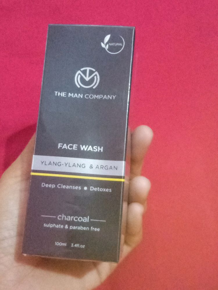 The Man Company Charcoal Face Wash