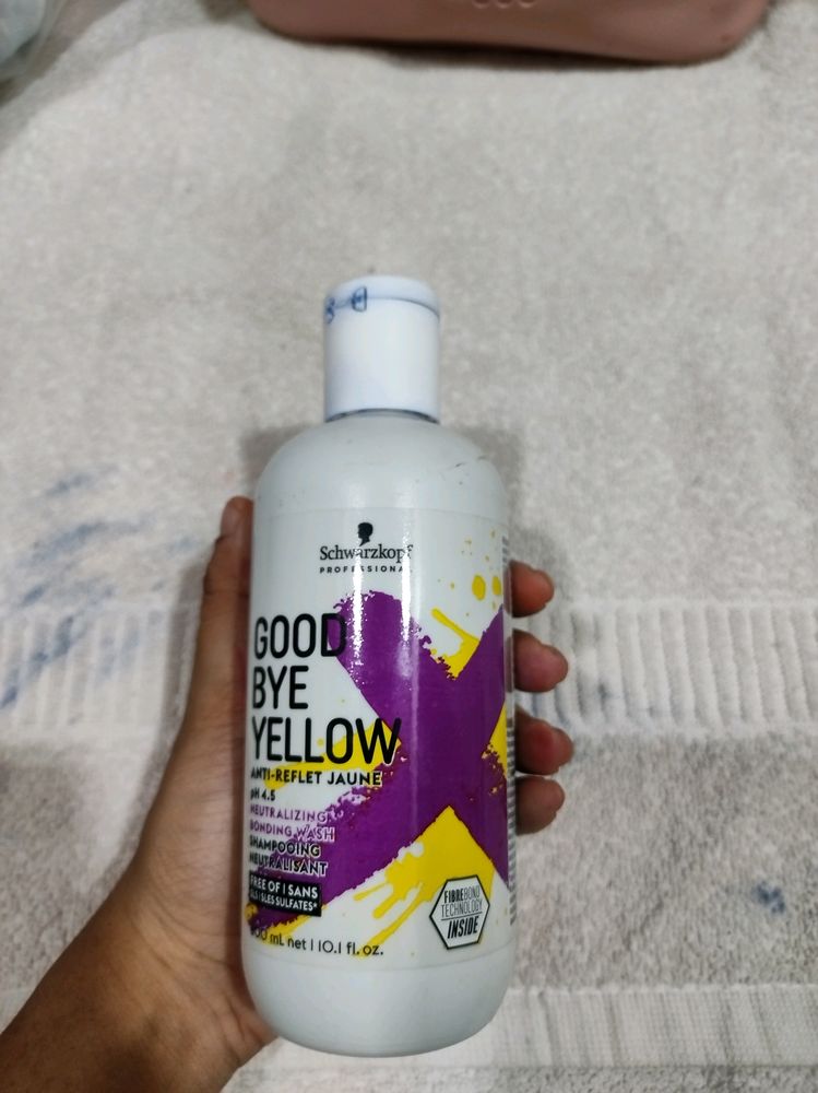 Schwarzkopf Professional Good Bye Yellow Shampoo