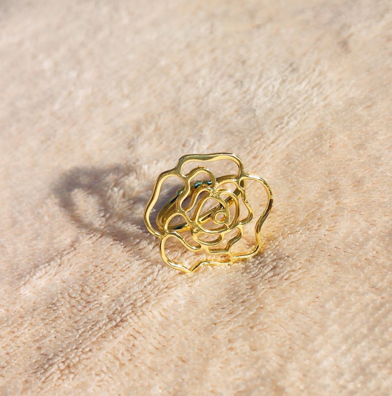 Flower Shape Gold Plated Adjustable Ring