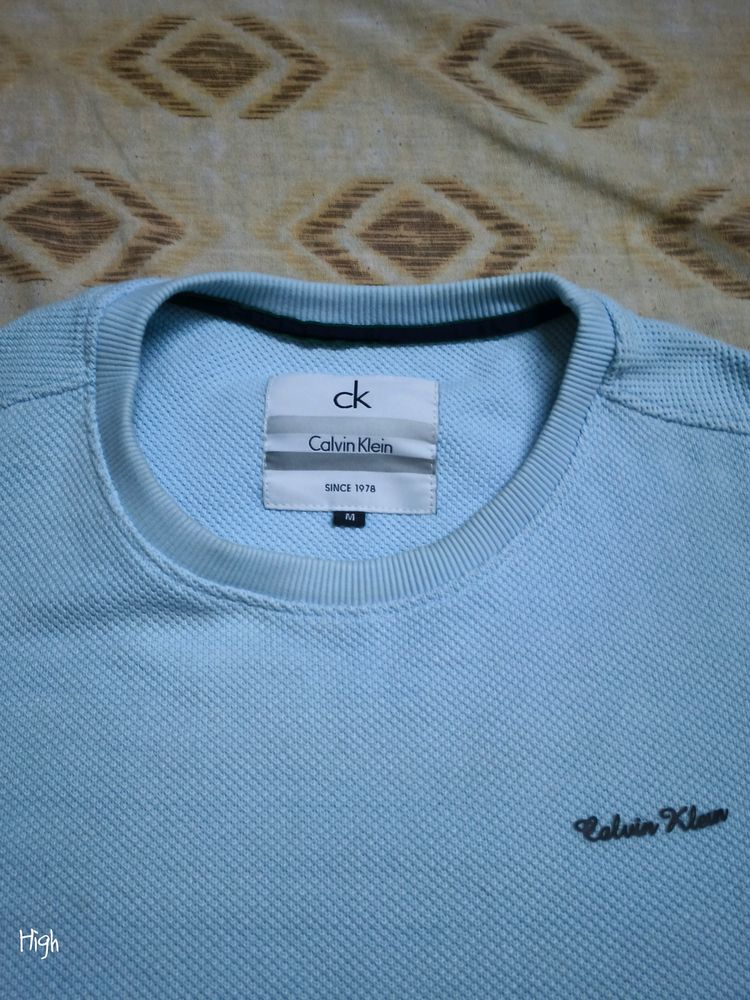 Calvin Klein  Sweatshirt ⚡⚡