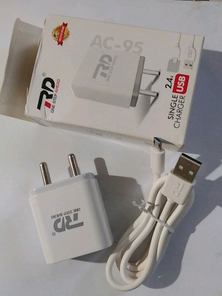 USB Charger (RD)