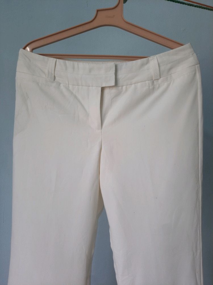 Trousers With Inner Linings.