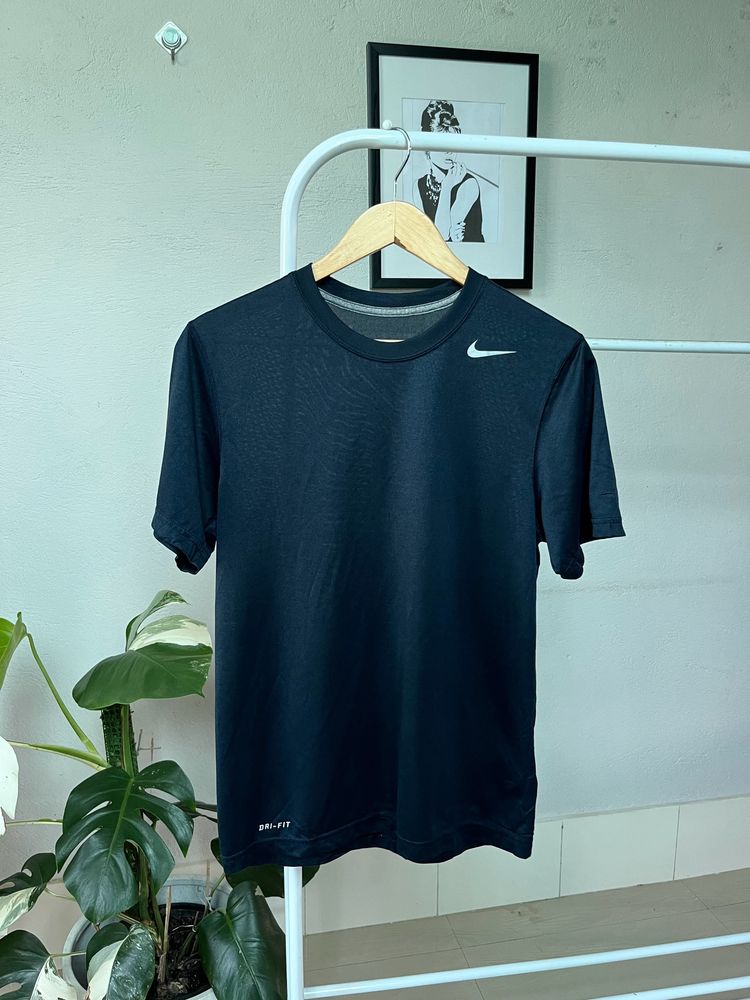 Nike Tee