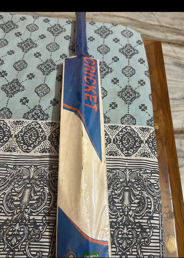 Oppo Cricket Autographed Bat Unused