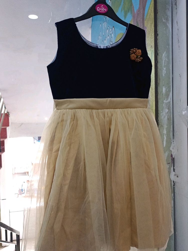 New Navyblue And Cream Colour Kids Dress