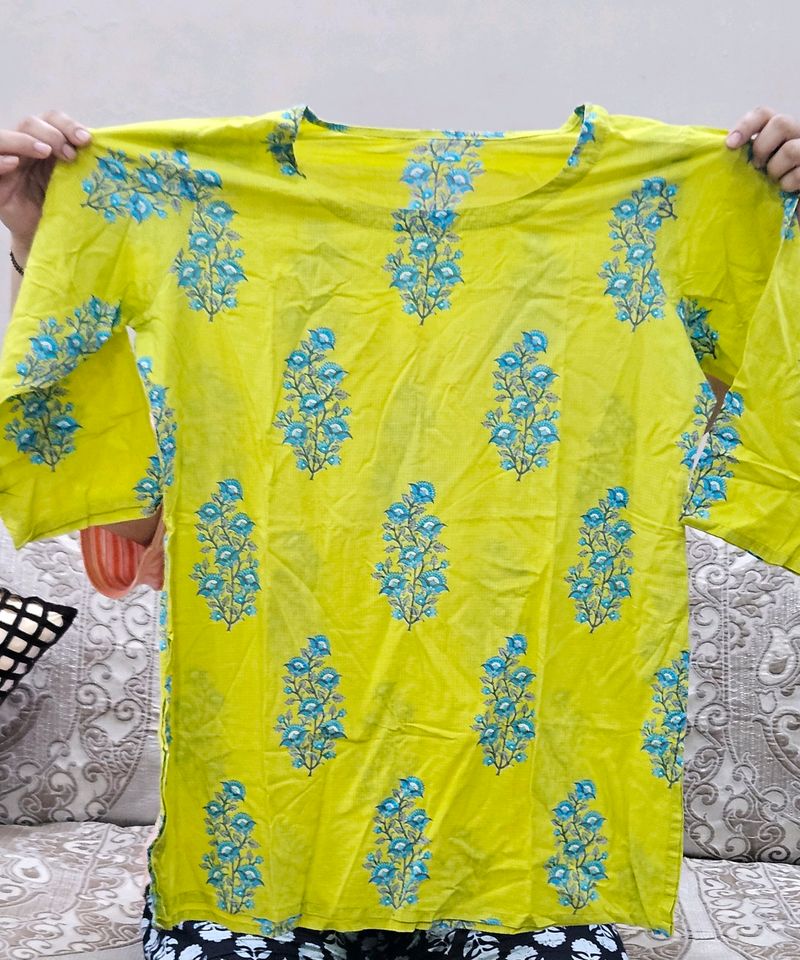 Short Kurti