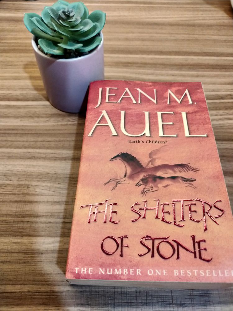 Jean M Auel The Shelters Of Stone