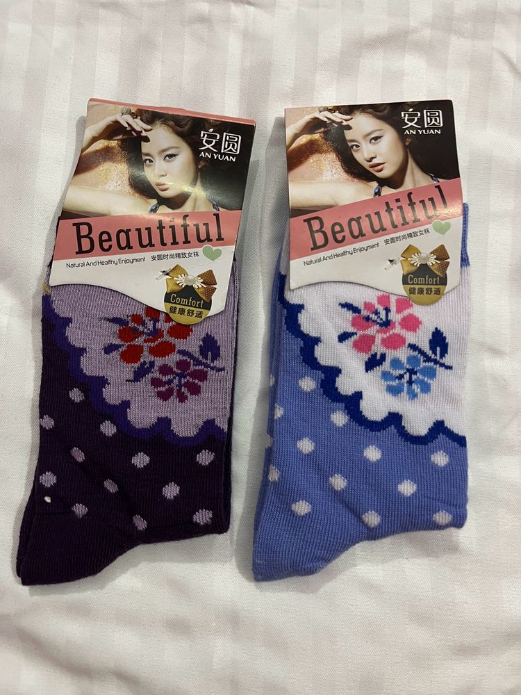 2 pair of socks for girls/women