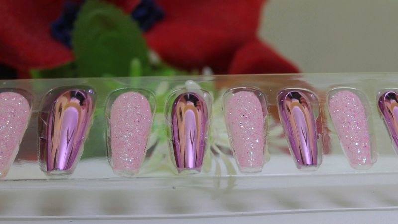 Artificial Nails With Stickers