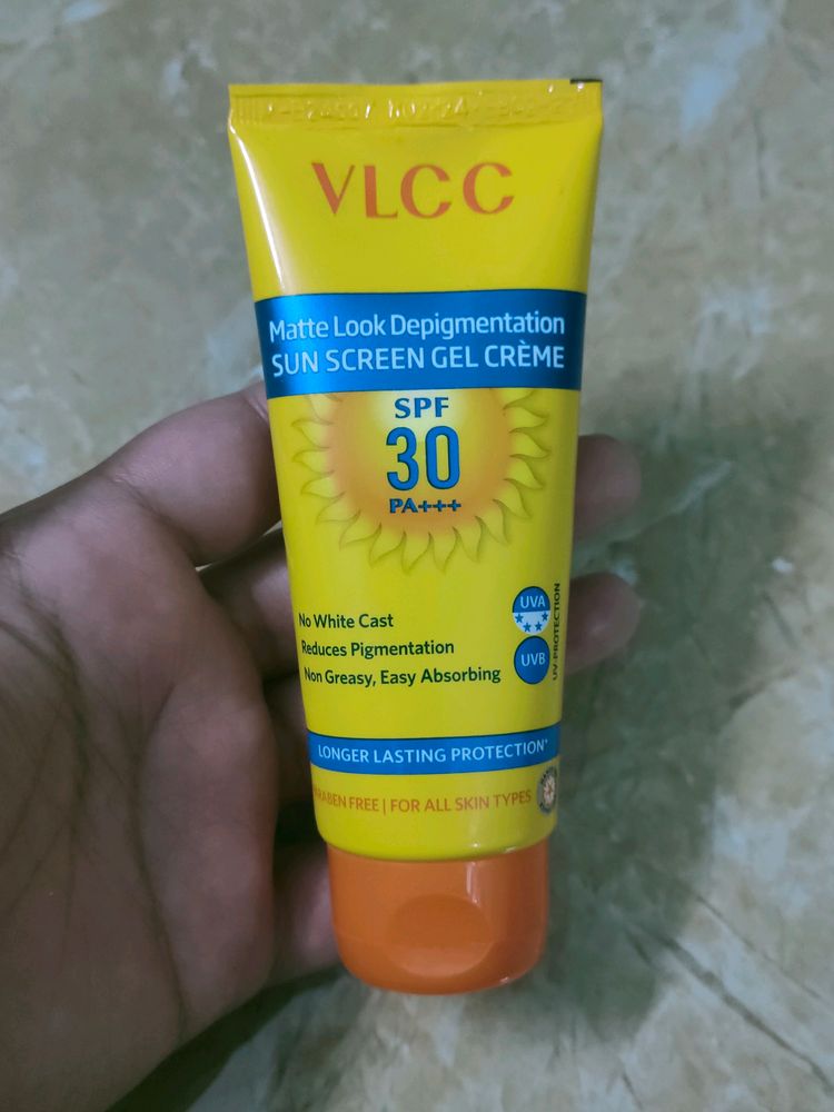 New VLCC Sunscreen SPF 30