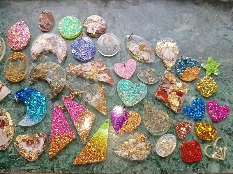 Resin Pendants 🎀✨