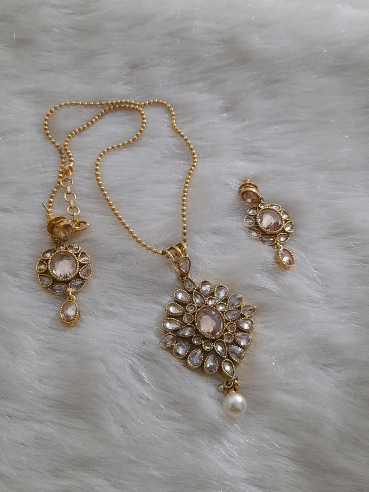 High Gold Polish Pendal Set