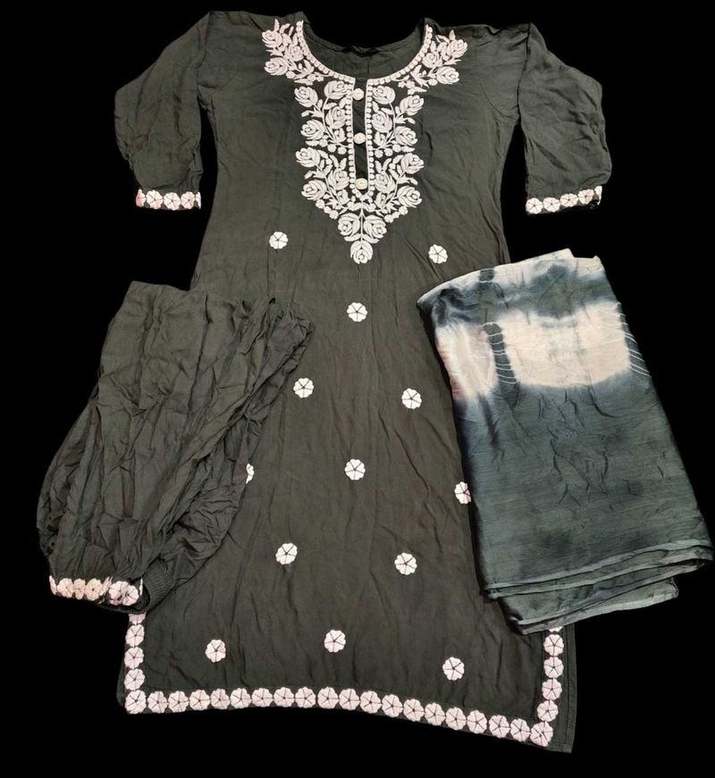 Beautiful Kurta Set For Women Or Teenagers