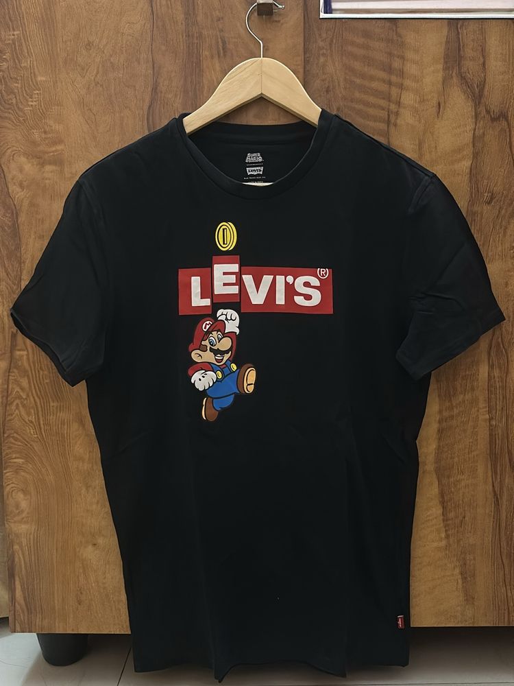 ORGINAL LEVIS SUPER MARIO T-SHIRT