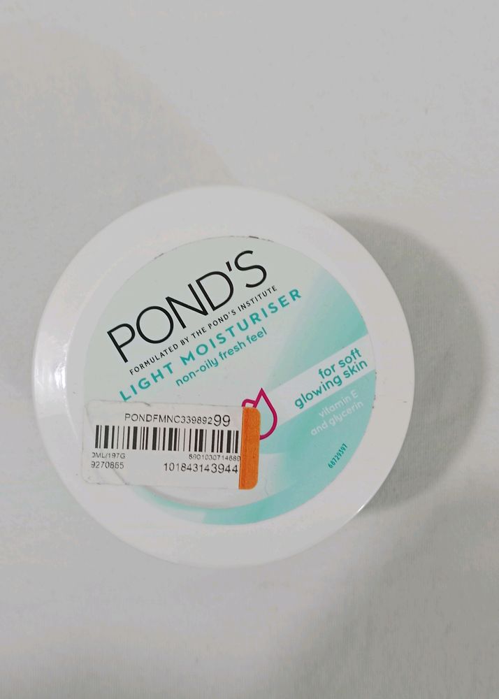 Ponds Light Moisturizer