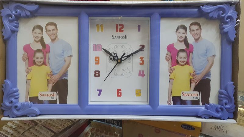 PHOTO FRAME WALLCLOCK