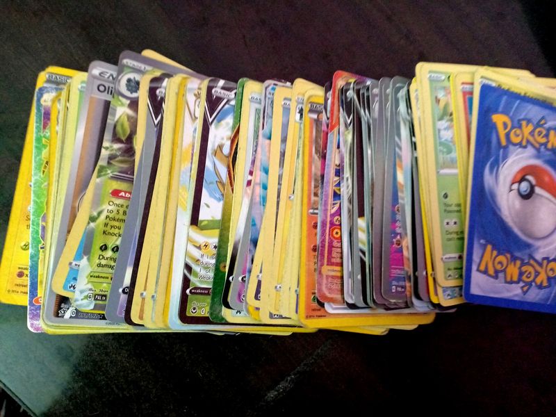 128 Pokemon Cards