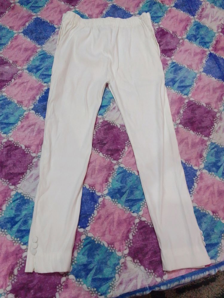 White Stretchable Jegging