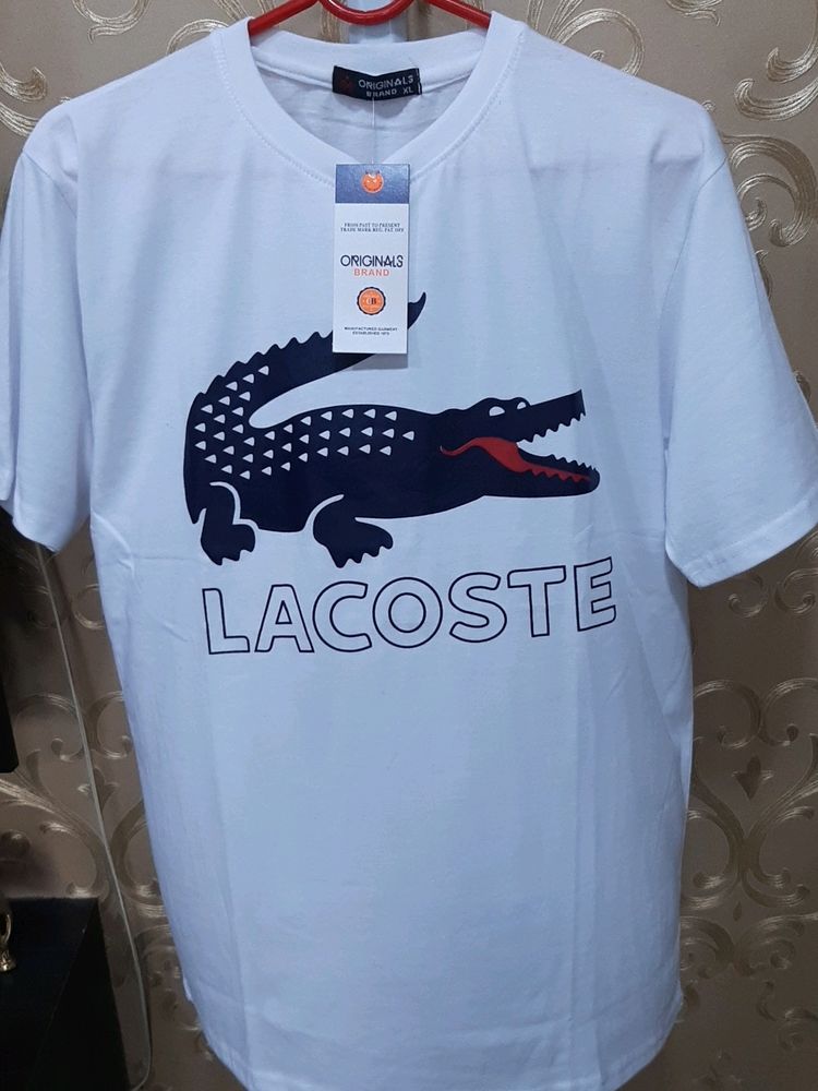 Lacoste Tshirt M Size