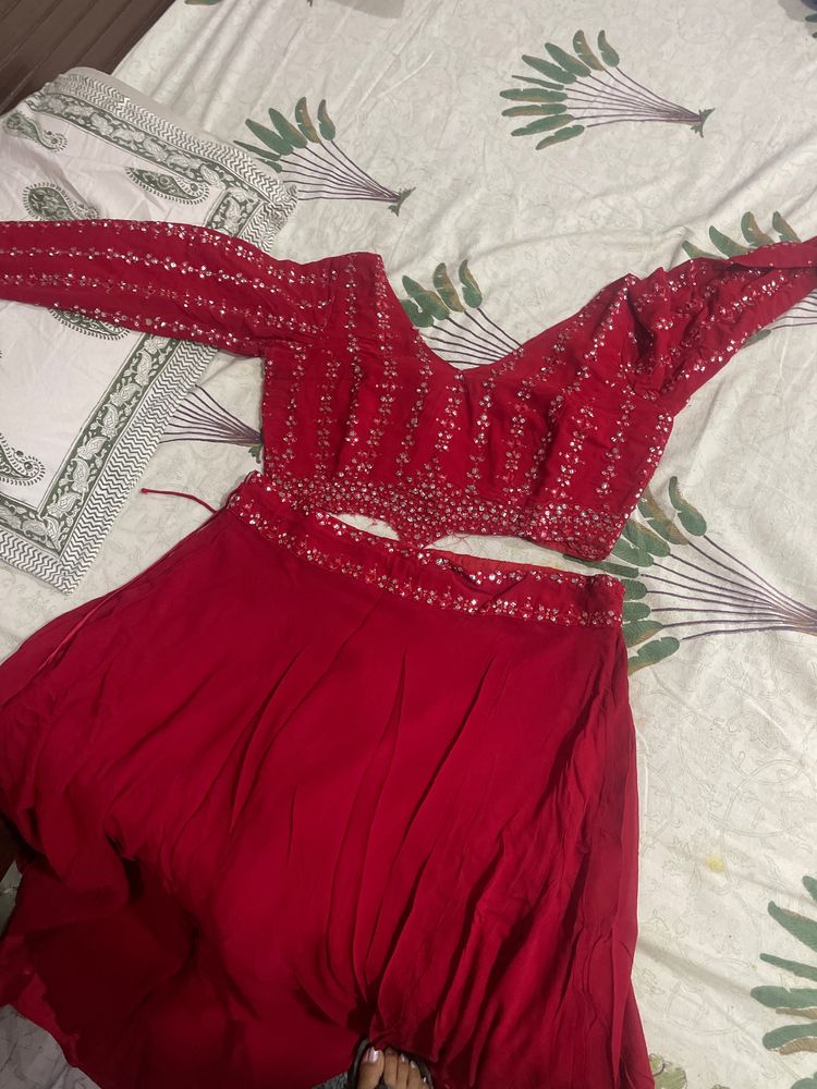 Red Lehnga Chuni