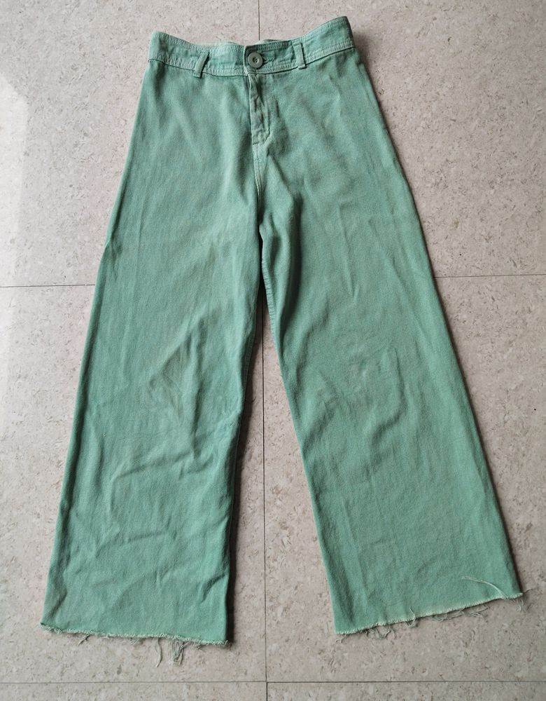 Light Green Wide Leg Jeans 💚