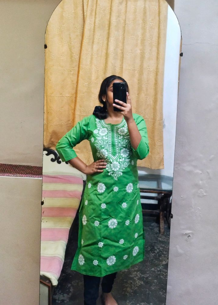 GREEN CHICKENKARI KURTA