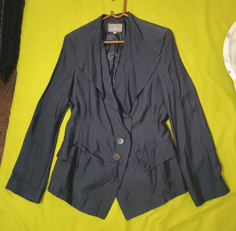 Stylish Jacket For Ladies