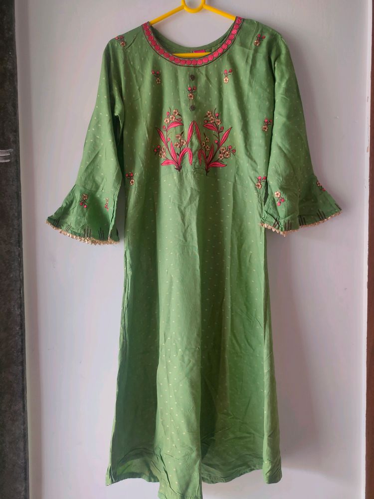 Embroidery Kurta 💚