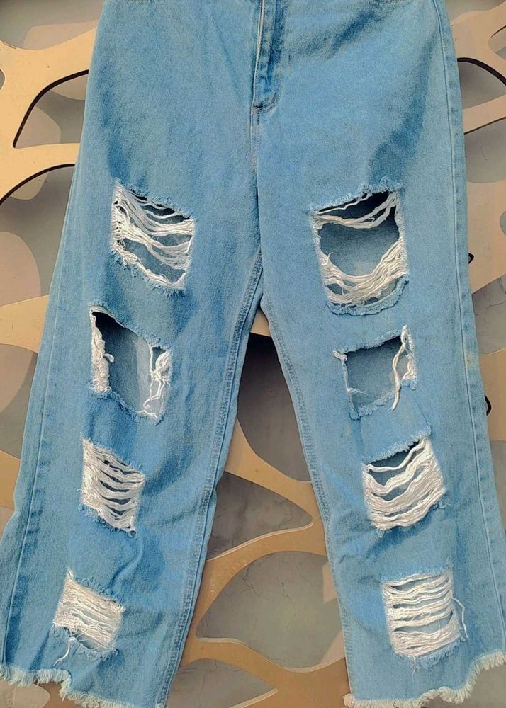 Sexyy Light Blue Straight Ripped Jeans.