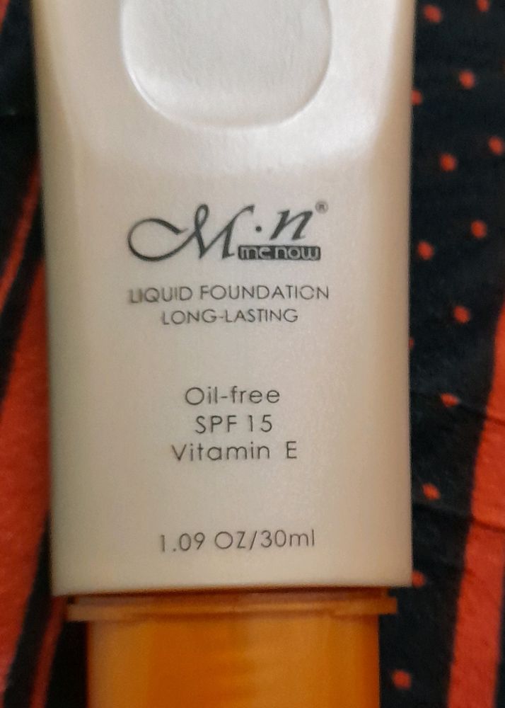 Oil Free Log Lasting Liquid Foundation