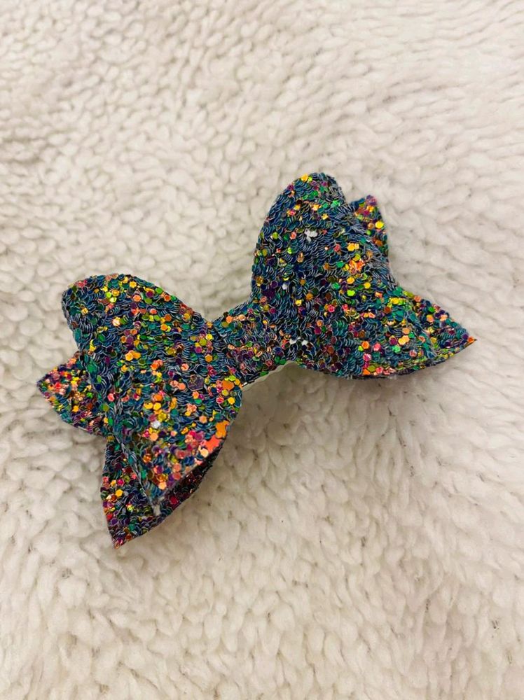 Chunky Cute Bow Hairclip