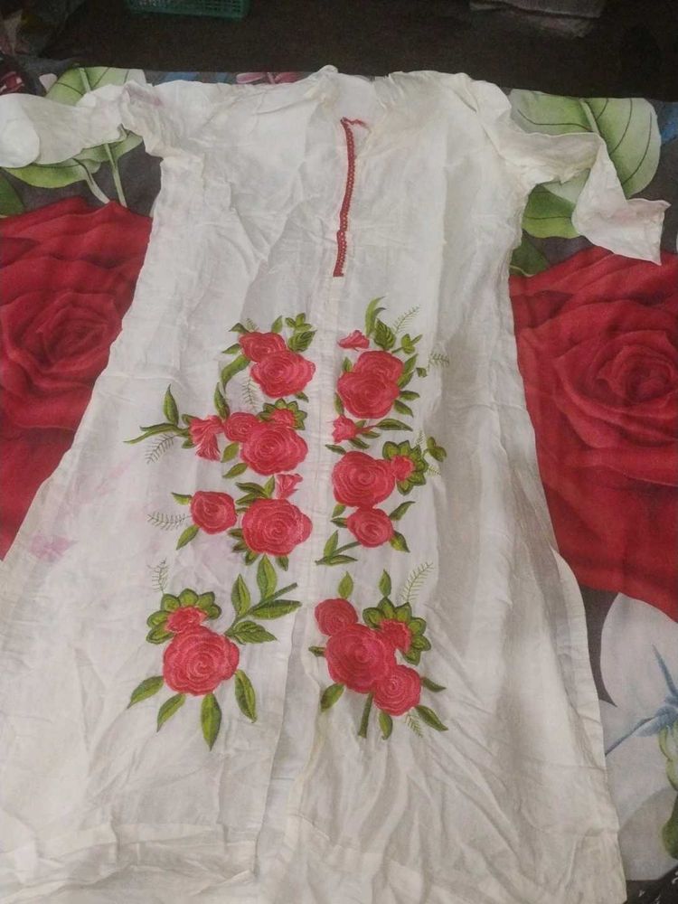 Kurta With Beautiful Floral Design 🌹