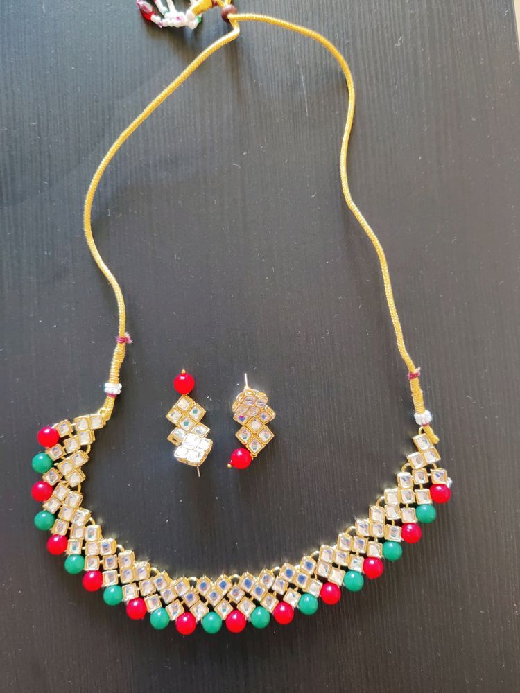 Peora Jewellery Set