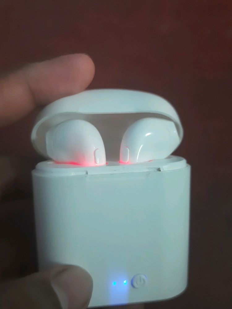 Airpods White