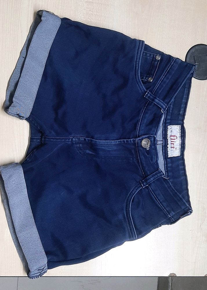 Blue Comfortable Stretchable Shorts!