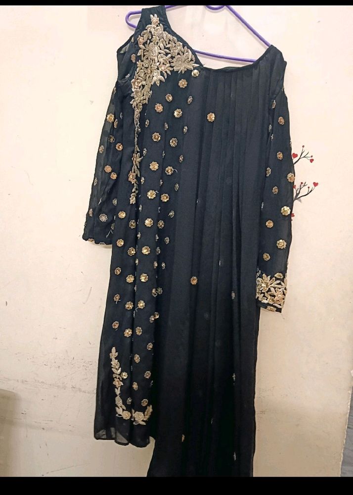 Black Kurta Attached Dupatta💥👯