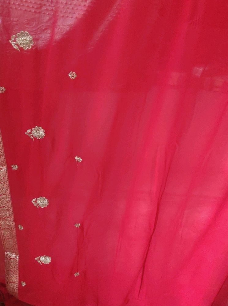 Saree With Attached Blouse Piece