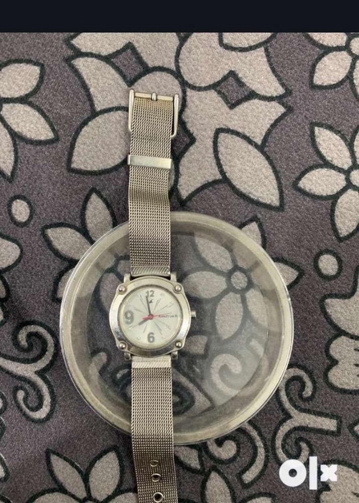 Analog ladies watch | Branded