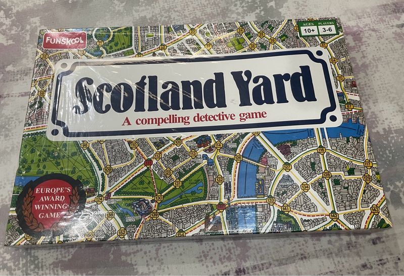 Funskool Scotland Yard Detective Game