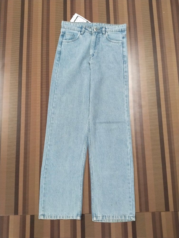 U-85 Size 28 Straight Women Denim Jeans