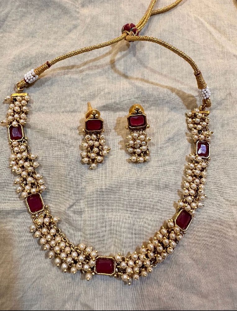 Necklace Set