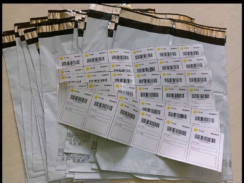20 Shipping Bag + 8 Labels