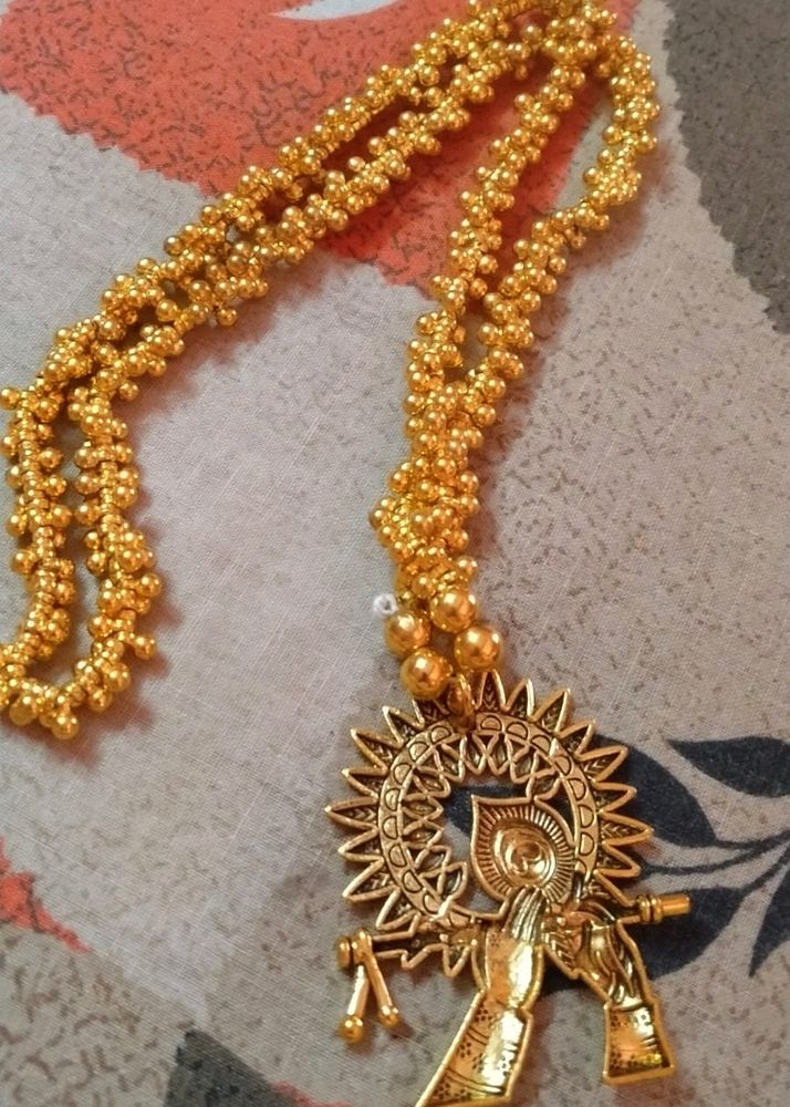 Golden Emitation necklace